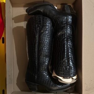 Idyllwind Black Croc-Embossed Heeled Boots